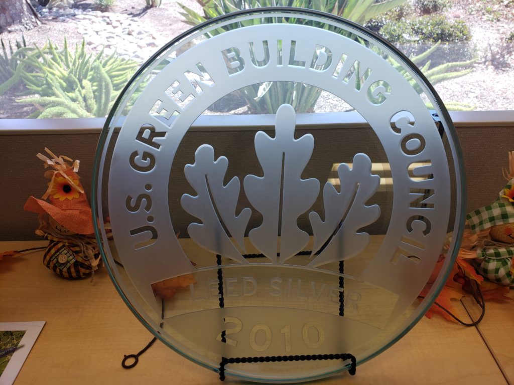 GSA Maintenance Leed trophy 2010